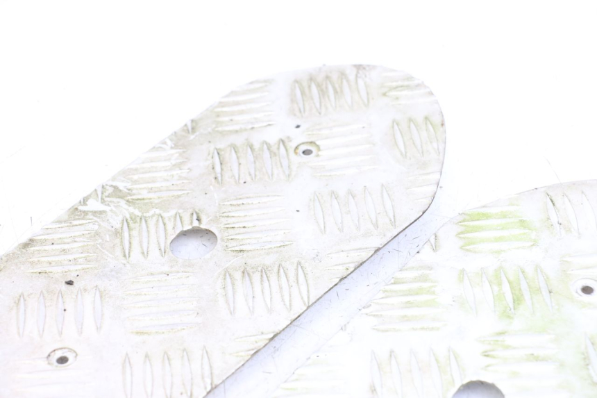 photo de MATA PODNÓŻKA PEUGEOT STREETZONE 2T 50 (2014 - 2019) - Inny kąt widzenia