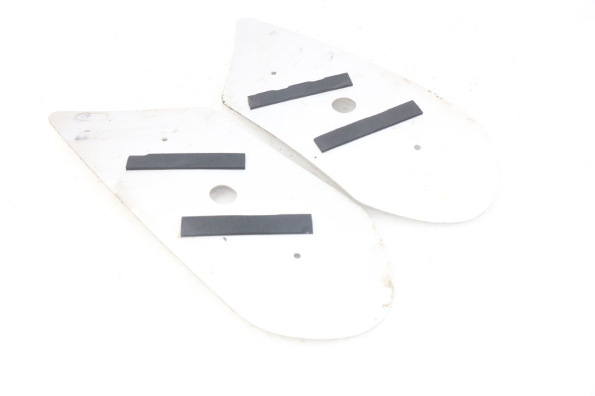 photo de MATA PODNÓŻKA PEUGEOT STREETZONE 4T 50 (2018 - 2023) - Szczegół części