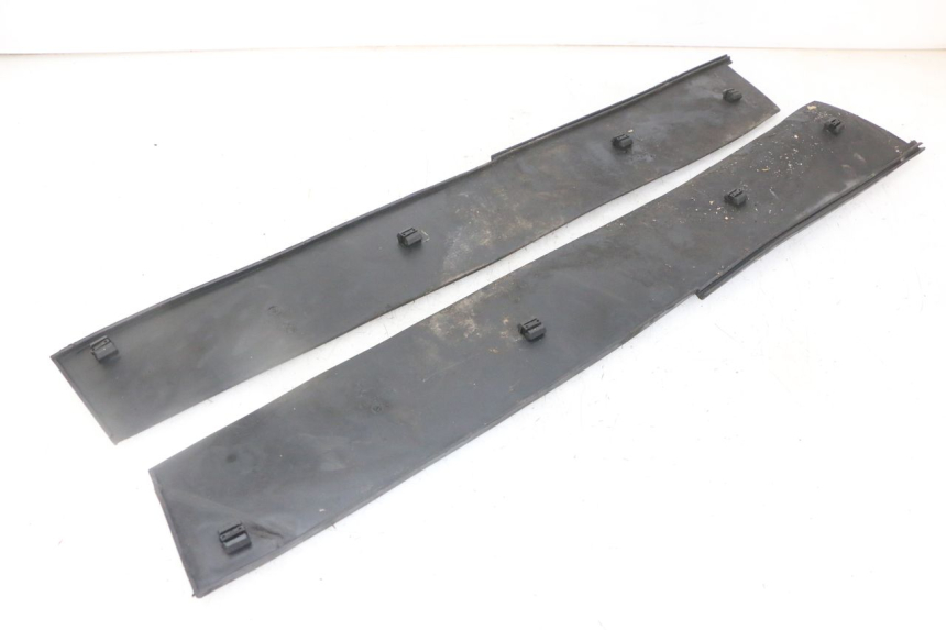 photo de MATA PODNÓŻKA PIAGGIO SUPER LX 125 (2000 - 2003) - Szczegół części