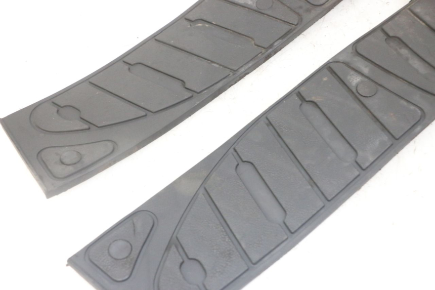 photo de MATA PODNÓŻKA PIAGGIO SUPER LX 125 (2000 - 2003) - Stan powierzchni