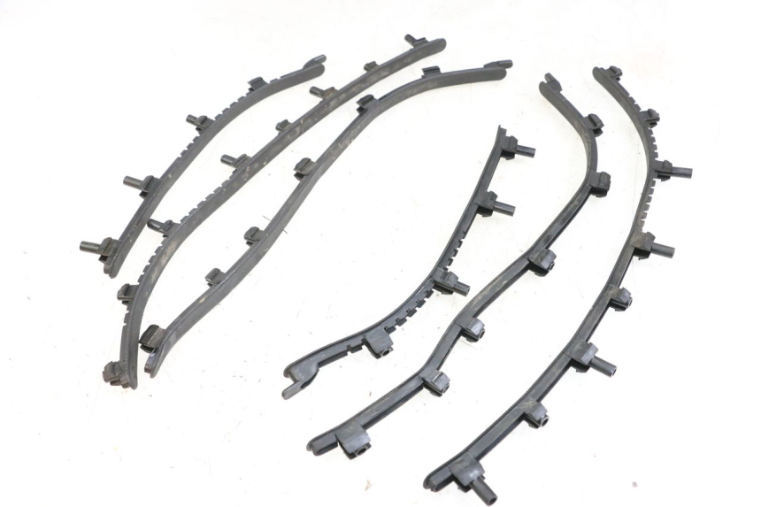 photo de MATA PODNÓŻKA PIAGGIO VESPA LX 125 (2005 - 2010) - Widok główny