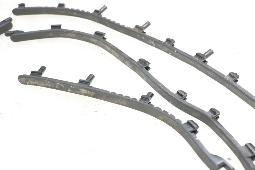 photo de MATA PODNÓŻKA PIAGGIO VESPA LX 125 (2005 - 2010) - Szczegół części