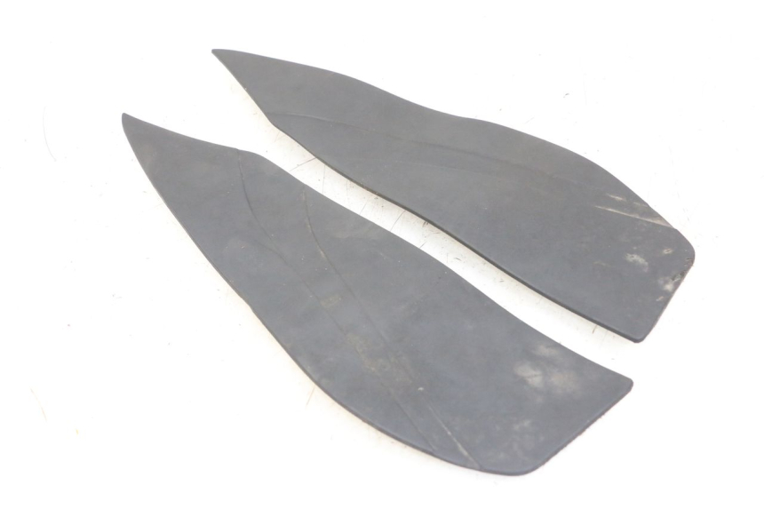 photo de MATA PODNÓŻKA YAMAHA XMAX X-MAX ABS 125 (2017 - 2020) - Zoom stanu zużycia