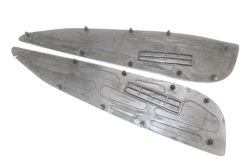 photo de MATA PODNÓŻKA YAMAHA X-MAX XMAX 125 (2010 - 2013) - Zbliżenie techniczne