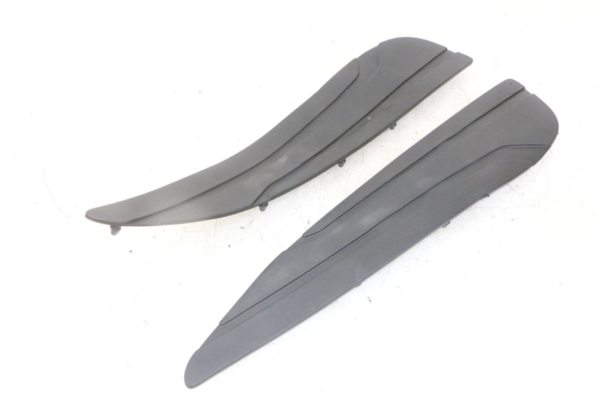 photo de MATA PODNÓŻKA YAMAHA X-MAX XMAX 125 (2010 - 2013) - Szczegół części