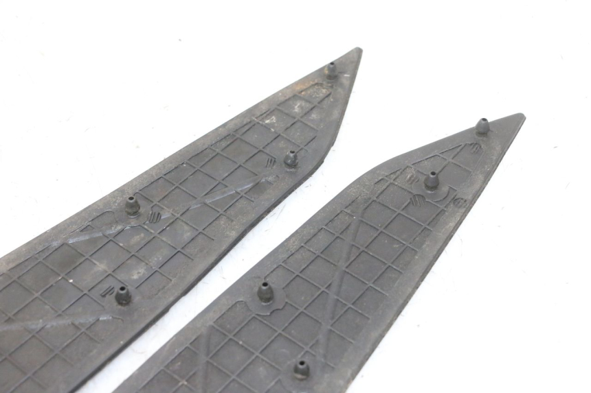 photo de MATA PODNÓŻKA YAMAHA X-MAX XMAX 250 (2006 - 2009) - Zoom stanu zużycia