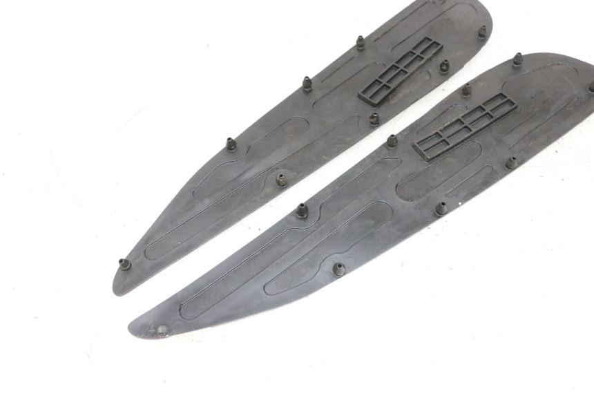 photo de MATA PODNÓŻKA YAMAHA X-MAX XMAX 125 (2010 - 2013) - Zbliżenie techniczne