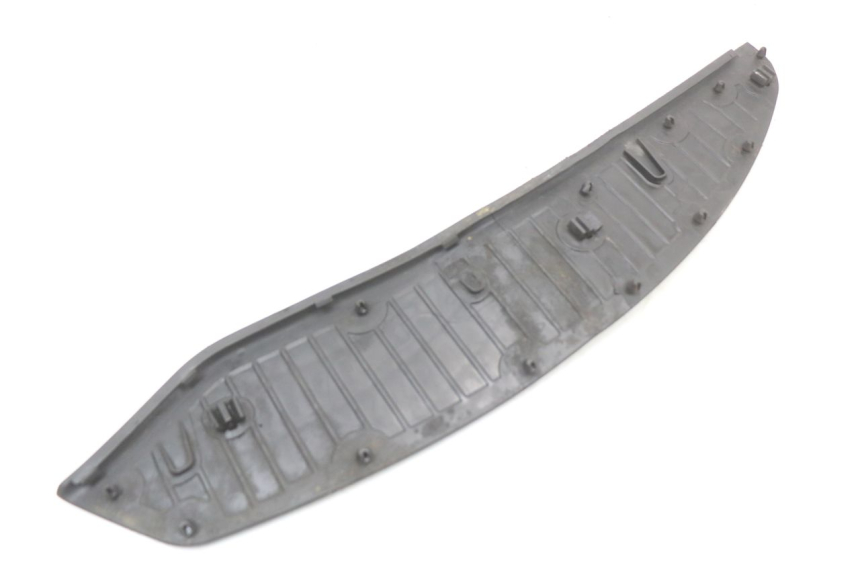 photo de MATA PODNÓŻKA PIAGGIO X10 125 (2012 - 2017) - Stan powierzchni