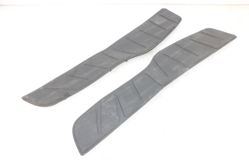 photo de MATA PODNÓŻKA PIAGGIO X8 125 (2004 - 2007) - Widok główny