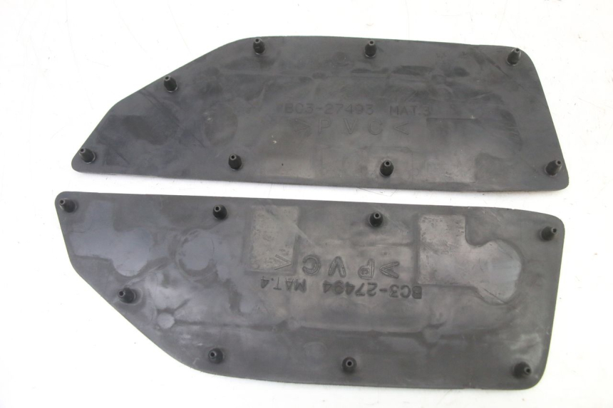 photo de MATA PODNÓŻKA YAMAHA YP T-MAX TMAX 530 (2017 - 2020) - Zbliżenie techniczne