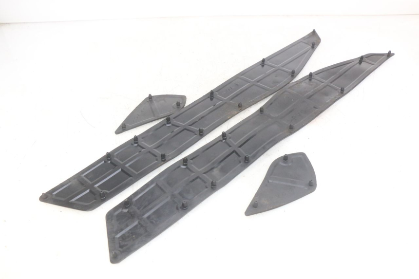 photo de MATA PODNÓŻKA YAMAHA YP MAJESTY 400 (2004 - 2008) - Szczegół części