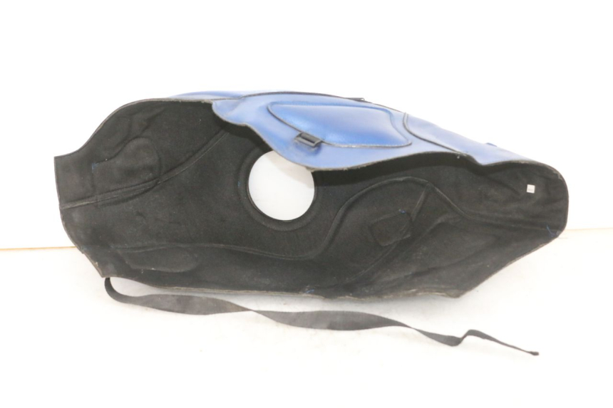 photo de MATA NA ZBIORNIK PALIWA YAMAHA TDM ABS 900 (2002 - 2014) - Zbliżenie techniczne