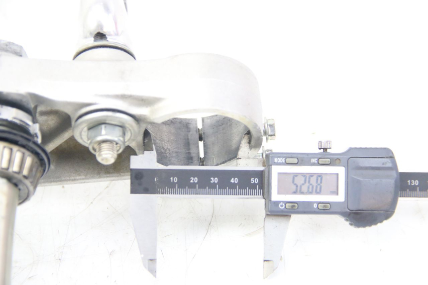 photo de TRÓJNIK WIDEŁEK HONDA CRF CR-F RX 450 (2017 - 2021) - Zbliżenie techniczne