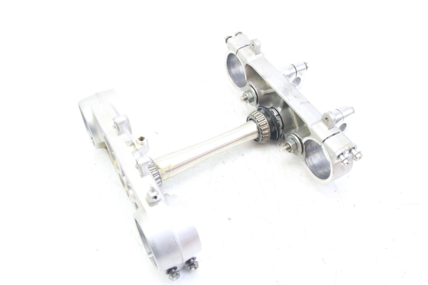 photo de TRÓJNIK WIDEŁEK HONDA CRF CR-F RX 450 (2017 - 2021) - Oznaczenia i referencje