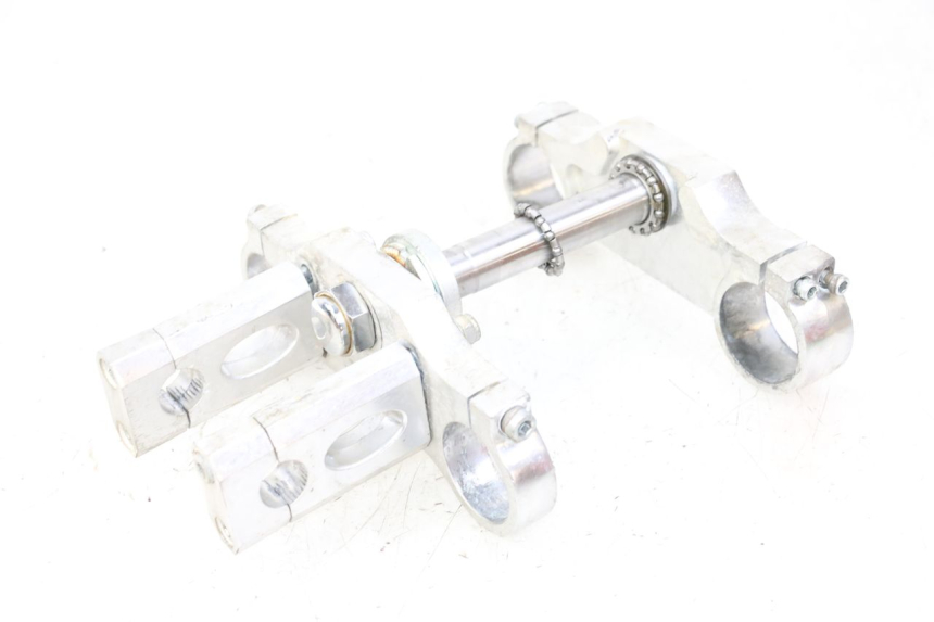 photo de TRZPIEŃ WIDEŁEK CCR DIRT BIKE 125 - Punkty mocowania