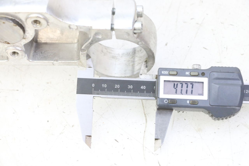 photo de TRÓJNIK WIDEŁEK LONCIN DIRT BIKE 125 - Zoom stanu zużycia