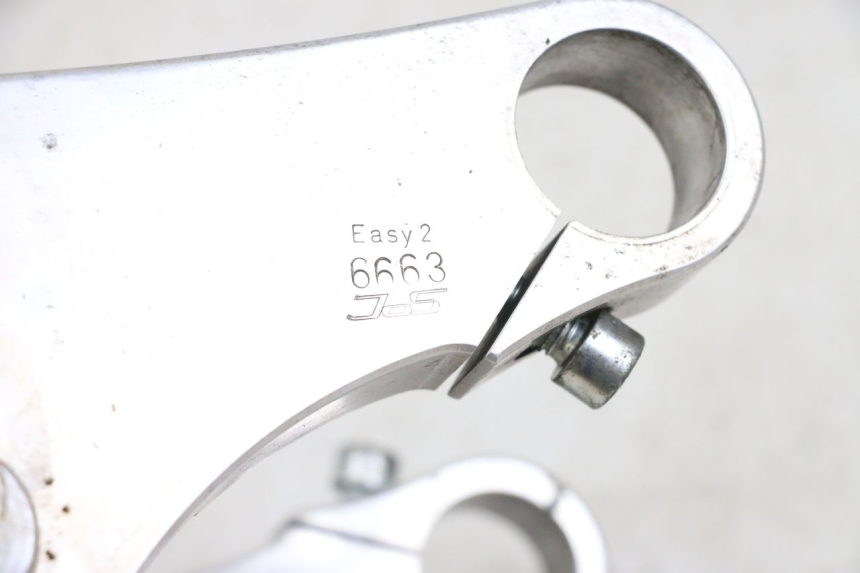 photo de TRÓJNIK WIDEŁEK HARLEY DAVIDSON SPORTSTER XL CUSTOM 1200 (2003 - 2004) - Punkty mocowania