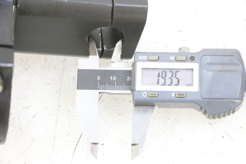 photo de Górna obejma widelca APOLLO RFZ 125 - Szczegół części