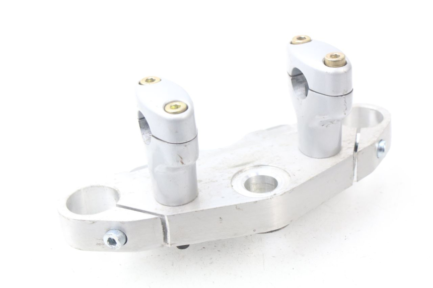 photo de Górna obejma widelca HYOSUNG AQUILA GV 125 (2009 - 2016) - Widok ogólny