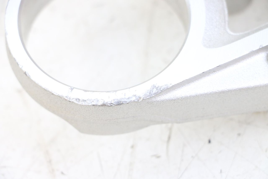 photo de Górna obejma widelca BMW S RR ABS S1000RR 1000 (2015 - 2018) - Stan powierzchni