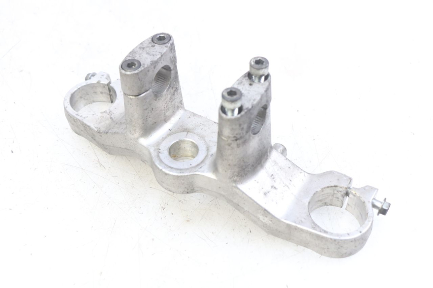 photo de Górna głowica widelca SUZUKI BURGMAN 650 (2002 - 2004) - Zbliżenie techniczne