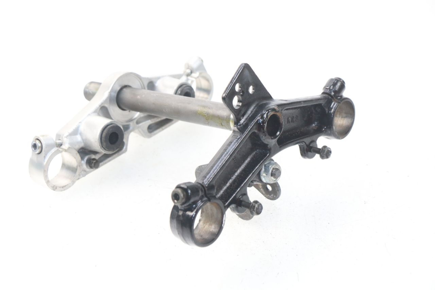 photo de Górna obejma widelca HONDA CA REBEL 125 (1995 - 2001) - Punkty mocowania