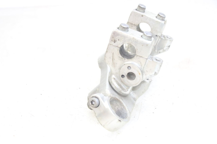 photo de Górna obejma widelca HONDA CA REBEL 125 (1995 - 2001) - Inny kąt widzenia