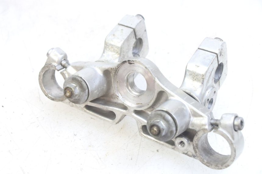 photo de Górna obejma widelca HONDA CA REBEL 125 (1995 - 2001) - Zbliżenie techniczne