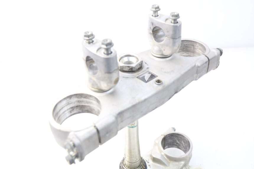 photo de Górna obejma widelca HONDA CRF CR-F 450 (2005 - 2008) - Zbliżenie techniczne