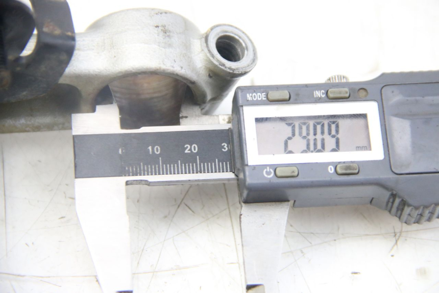 photo de Górna obejma widelca HONDA CRF CR-F 100 (2004 - 2013) - Inny kąt widzenia