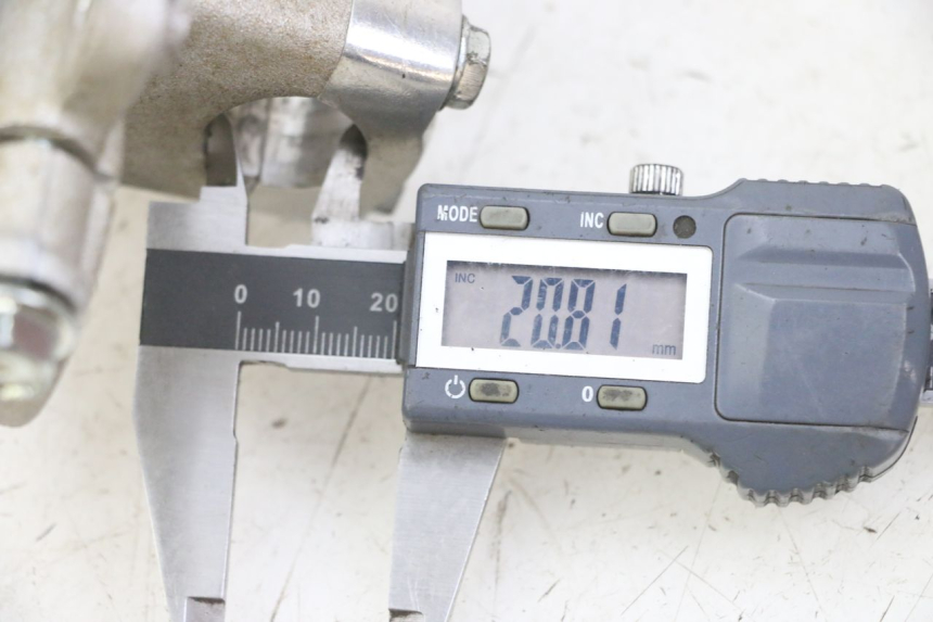 photo de Górna obejma widelca HONDA CRF-F CRF F 110 (2019 - 2022) - Szczegół części