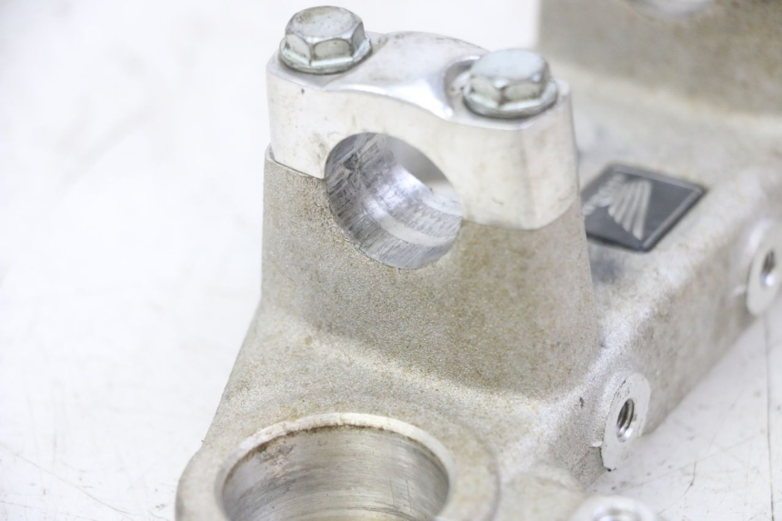 photo de Górna obejma widelca HONDA CRF-F CRF F 110 (2019 - 2022) - Inny kąt widzenia