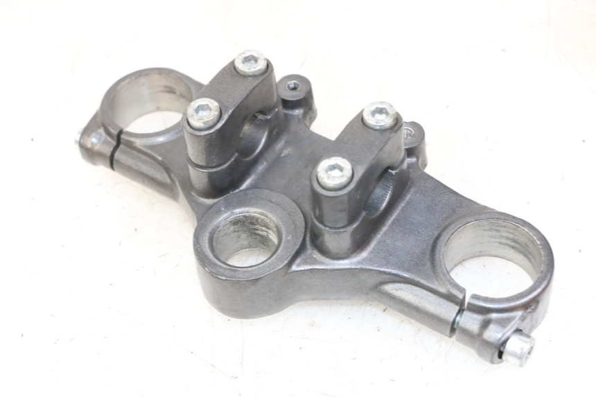 photo de Górna obejma widelca DERBI SENDA R X-TREME 50 (2006 - 2010) - Inny kąt widzenia