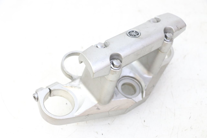 photo de Górna obejma widelca YAMAHA FZ6 FAZER S2 600 (2007 - 2011) - Stan powierzchni