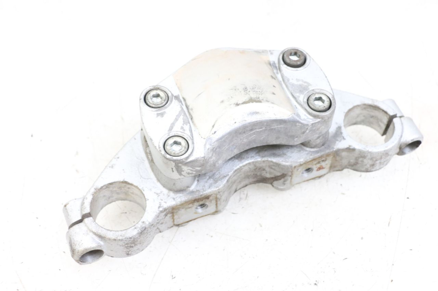 photo de Górna obejma widelca HYOSUNG GF 125 (2001 - 2005) - Widok główny