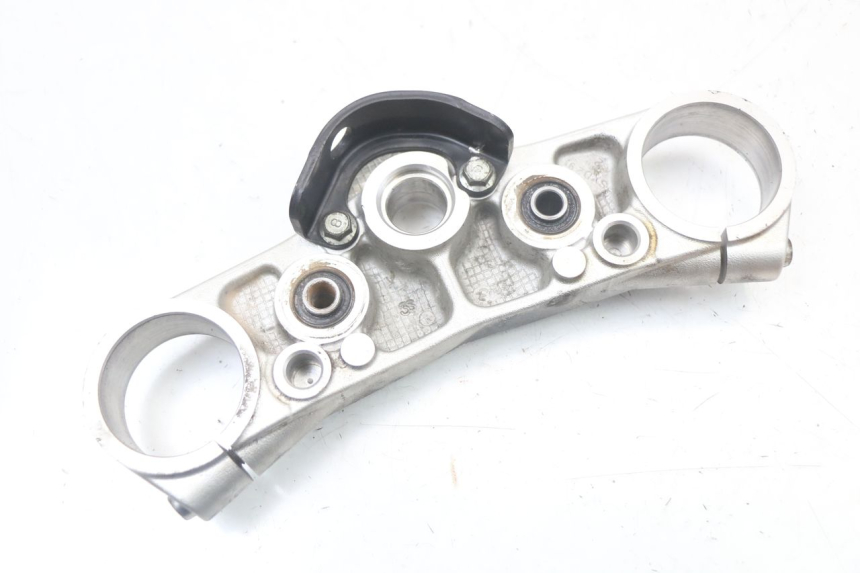 photo de Górna obejma widelca SUZUKI GSR 750 (2011 - 2017) - Widok ogólny