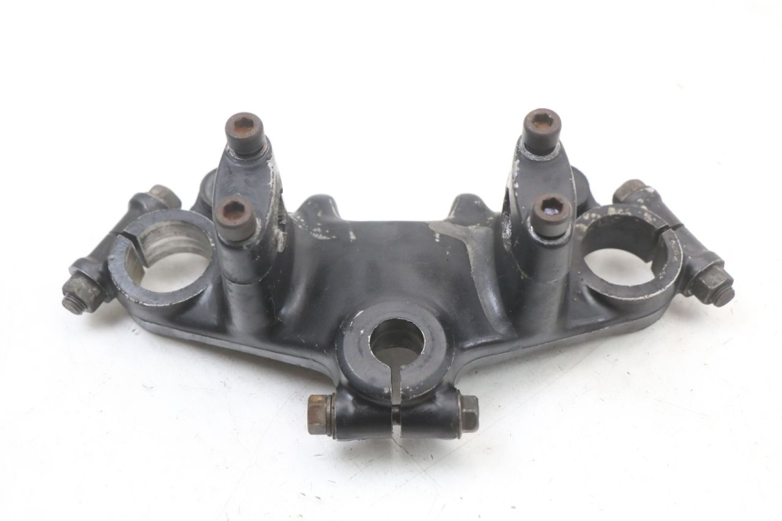 photo de Górna obejma widelca SUZUKI GSX E 250 (1982 - 1983) - Widok główny