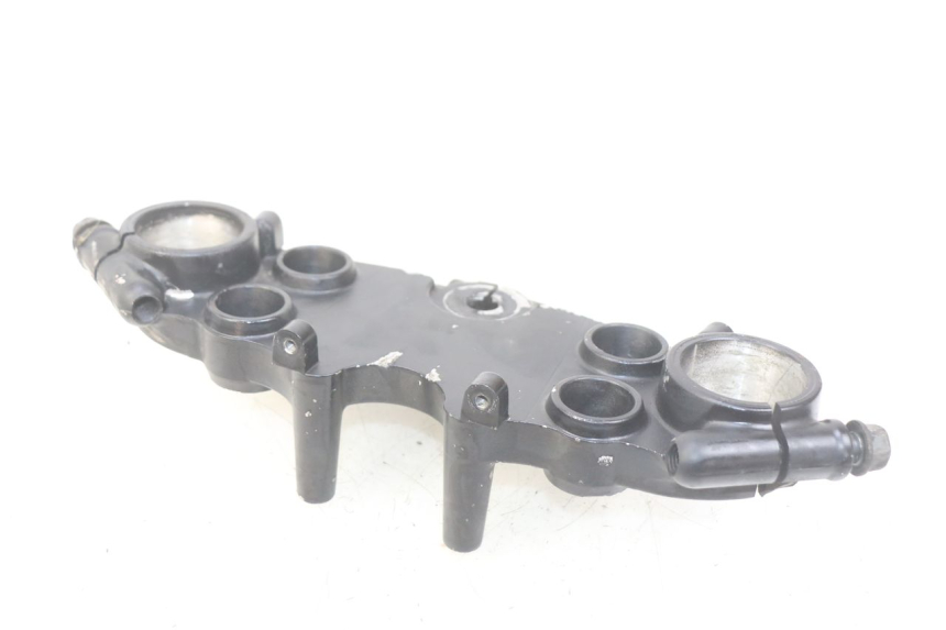 photo de Górna obejma widelca SUZUKI GSX-F GSX  F 1100 (1988 - 1994) - Inny kąt widzenia