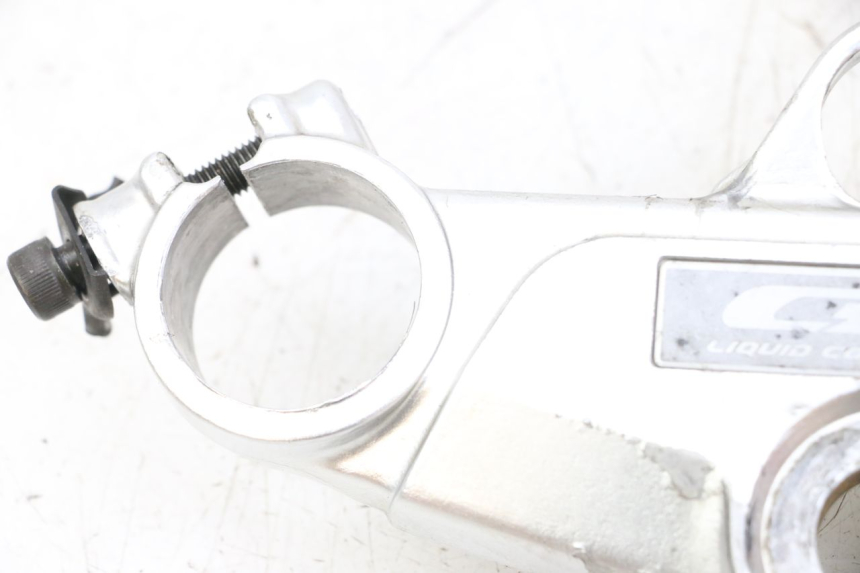 photo de Górna obejma widelca HONDA CBR F 1000 (1993 - 1996) - Stan powierzchni