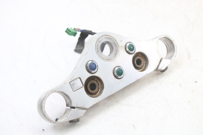 photo de Górna obejma widelca HONDA VT C2 SHADOW 750 (1997 - 2001) - Zoom stanu zużycia