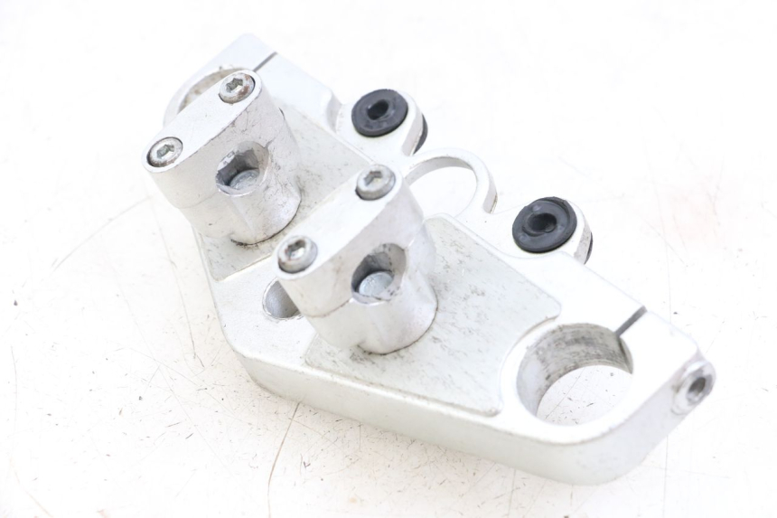 photo de Górna głowica widelca JINLUN JL HIGHLANDER 125 (2007 - 2015) - Punkty mocowania