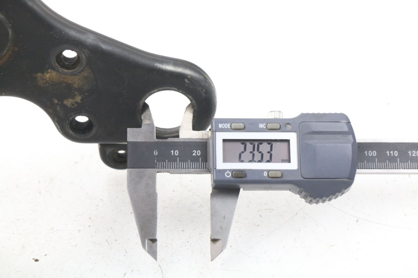 photo de Górna obejma widelca SUZUKI JR 80 (2001 - 2006) - Zoom stanu zużycia