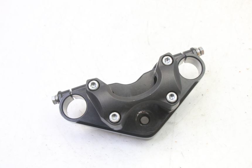 photo de Górna obejma widelca KIDEN KD125-G 125 (2018 - 2022) - Widok główny