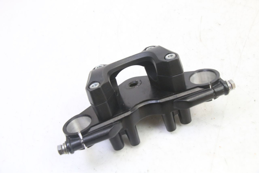 photo de Górna obejma widelca KIDEN KD125-G 125 (2018 - 2022) - Zoom stanu zużycia