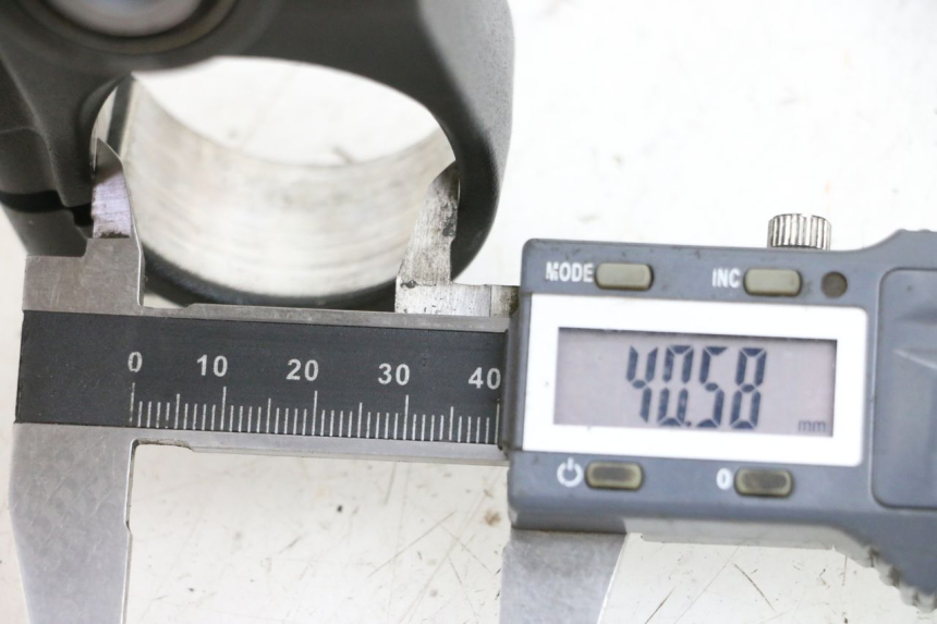 photo de Górna głowica widelca YAMAHA MT-07 MT07 ABS 700 (2018 - 2020) - Szczegół części