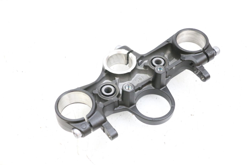 photo de Górna głowica widelca YAMAHA MT-07 MT07 ABS 700 (2018 - 2020) - Zbliżenie techniczne