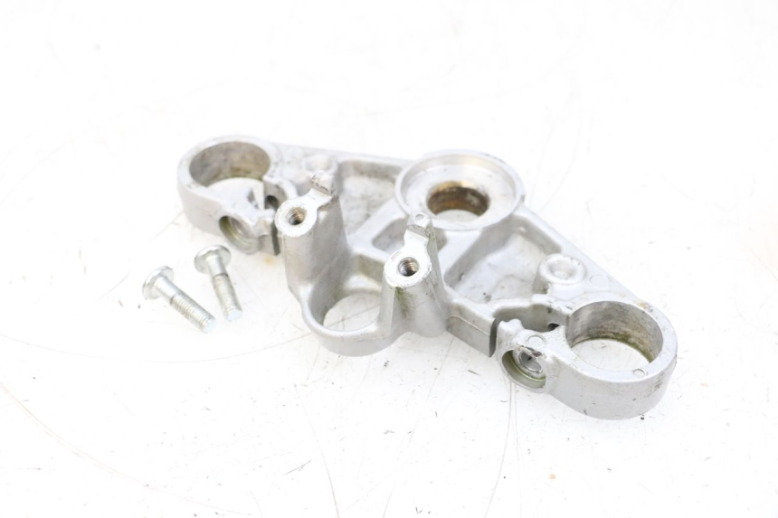 photo de Górna obejma widelca HONDA NSR R 125 (1994 - 2003) - Inny kąt widzenia