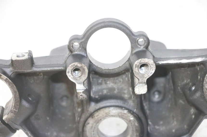 photo de Górna obejma widelca HONDA NTV DEAUVILLE ABS 700 (2007 - 2016) - Zoom stanu zużycia