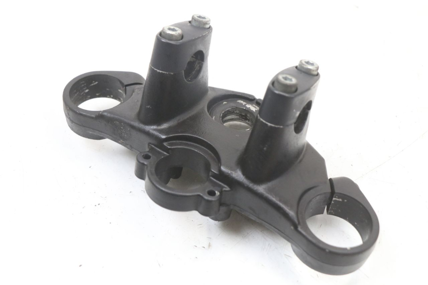 photo de Górna obejma widelca HONDA NTV DEAUVILLE 650 (1998 - 2001) - Zbliżenie techniczne