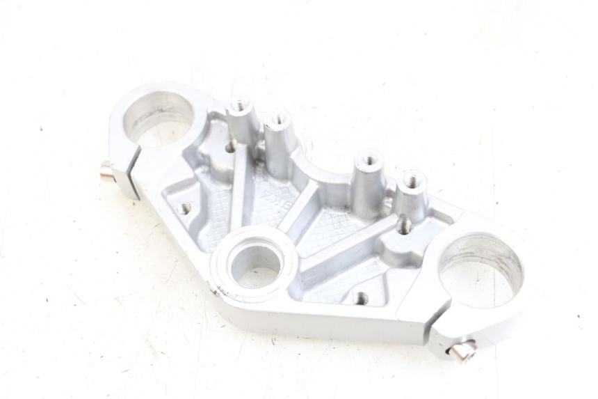 photo de Górna obejma widelca ASTOR ORCAL 125 (2015 - 2017) - Zoom stanu zużycia